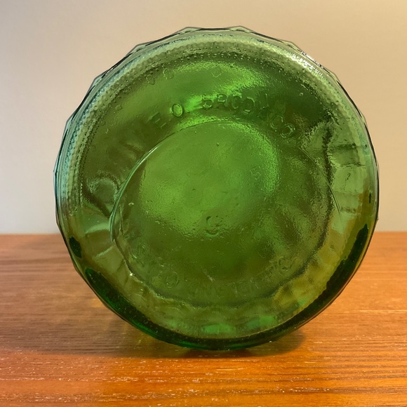 Vintage E.O. Brody Company Ribbed Green Glass Flower Vase 9.5” - Picture 11 of 16